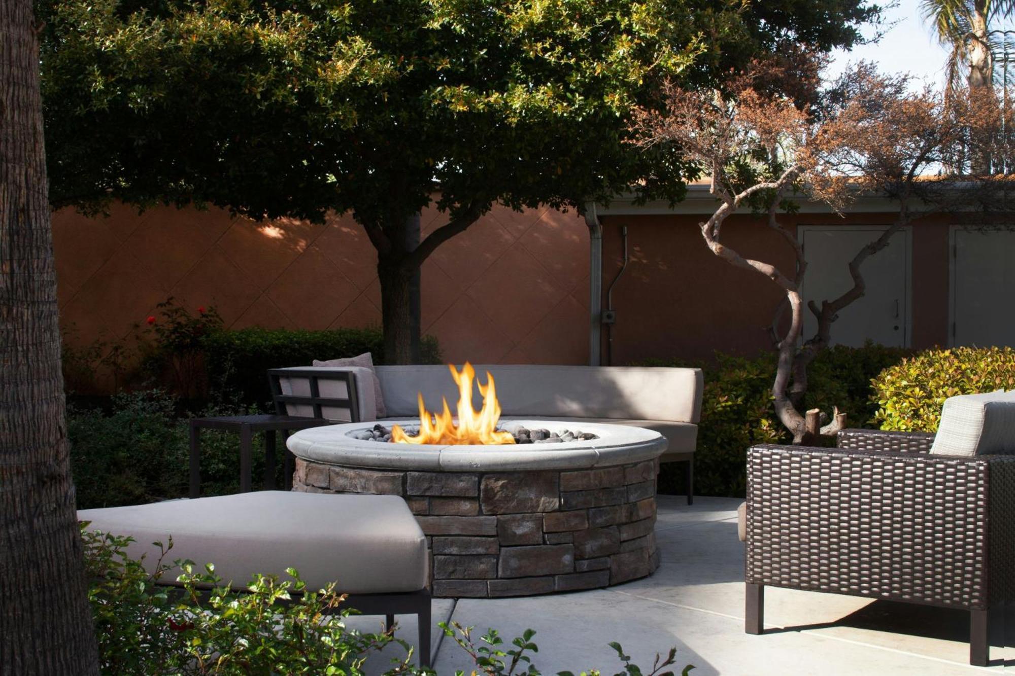 Courtyard By Marriott Oakland Airport Hotel Eksteriør billede